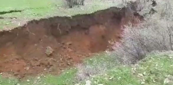 رانش کمربندی شهر شاهو مسیر روانسر به پاوه +فیلم رانش کمربندی شهر شاهو جهت روانسر به پاوه