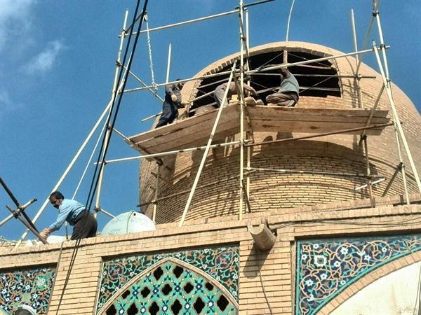 آغاز عملیات مرمت گنبد شهشهان اصفهان شروع عملیات مرمت گنبد شهشهان اصفهان