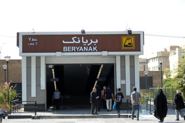 تصاویر ، در این ایستگاه متروی تهران معلولان در الویت هستند